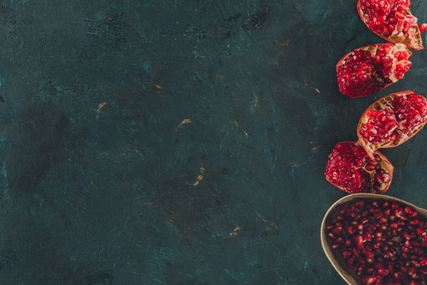 pomegranates in right side - Foto, imagen