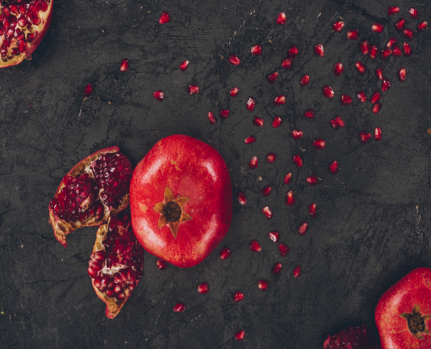granátové jablko semena objevují a mizí - Záběry, video