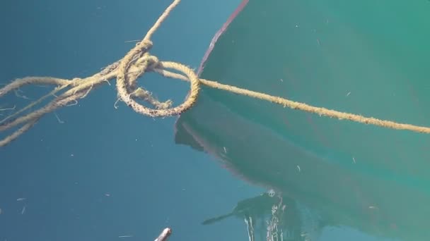 Rope is floating in the sea water - Footage, Video
