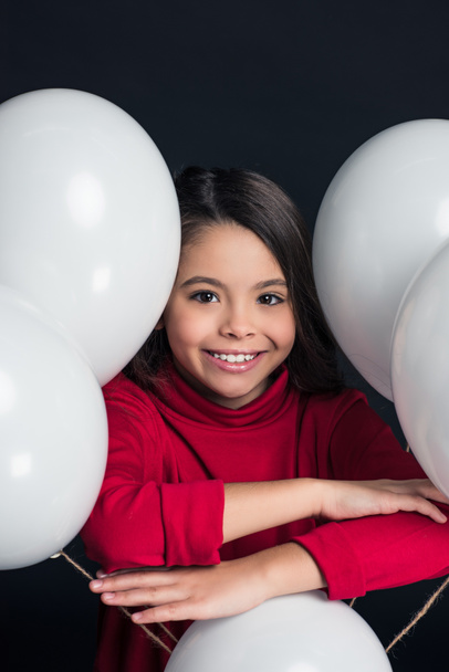 Balonlar arasında poz çocuk  - Fotoğraf, Görsel