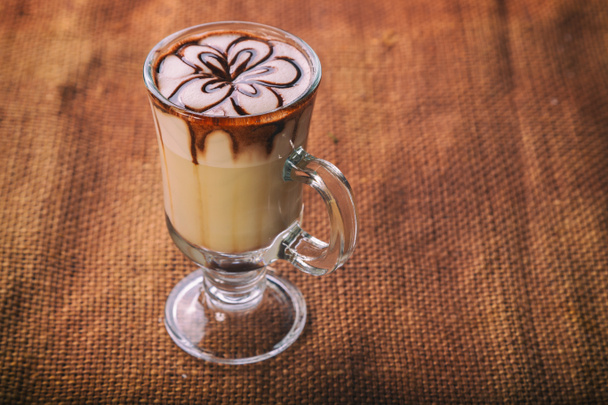 Cappuccino vaření je lahodný nápoj - Fotografie, Obrázek