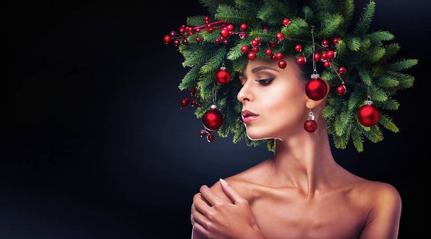 Christmas Girl Makeup. Winter hairstyle - Φωτογραφία, εικόνα