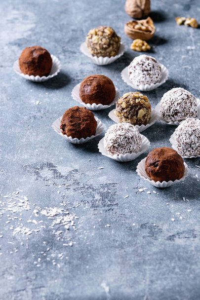 Handmade chocolate truffles - Foto, imagen
