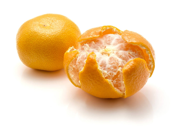 Fresh tangerine isolated - Foto, Imagen
