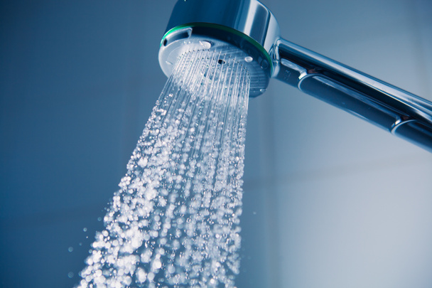 Dusche mit Wasserstrahl - Foto, Bild