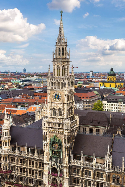 Aerial view on Marienplatz town hall in Munich, Germany - Zdjęcie, obraz