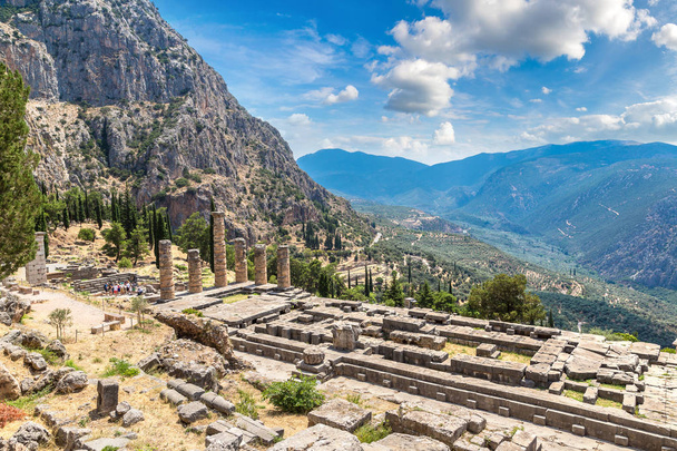 The Temple of Apollo in Delphi - Φωτογραφία, εικόνα