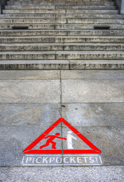 Varování před kapsáři na veřejné budovy v Berlíně   - Fotografie, Obrázek