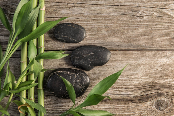 Zen basalt stenen en bamboe  - Foto, afbeelding