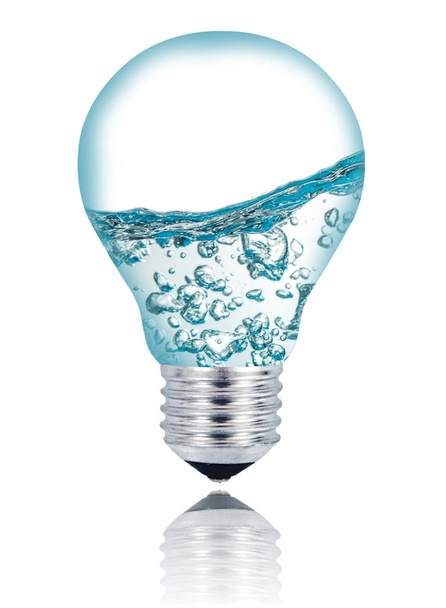 白い背景に電球を孤立水分 - 写真・画像