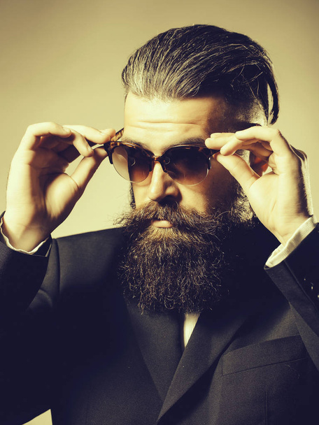 Bearded handsome man in sunglasses - Photo, Image