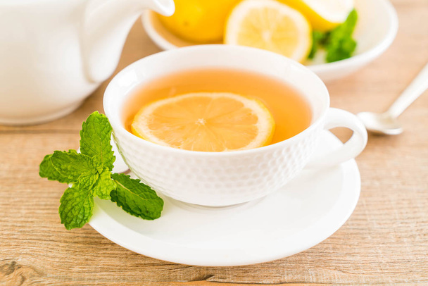 hot lemon tea - Фото, зображення