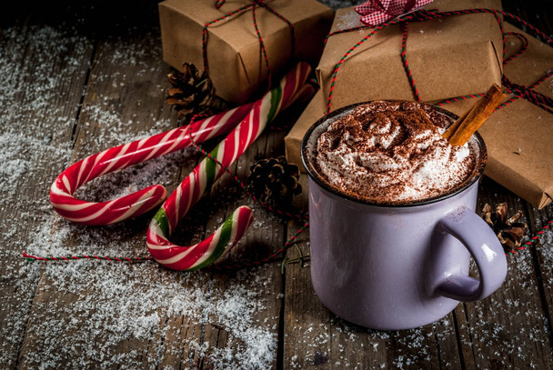 Hot chocolate and Christmas gifts - Φωτογραφία, εικόνα