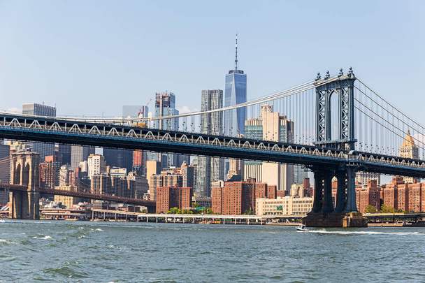 Γέφυρα Mahnattan και Manhattan skyline, Nyc, Ηνωμένες Πολιτείες - Φωτογραφία, εικόνα