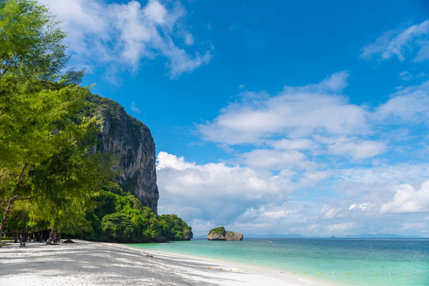 дуже прекрасний пляж на острові пода в Таїланді, натурал - Фото, зображення