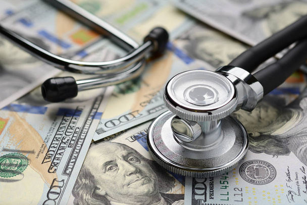 Stetoskop i Dolar rachunki medyczne - Zdjęcie, obraz