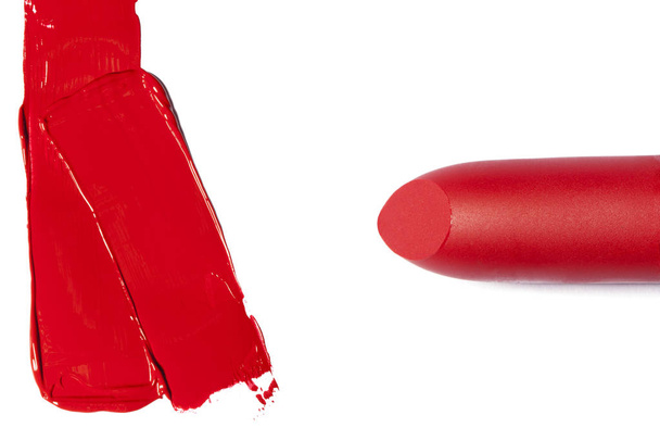 Photo de mode de rouge à lèvres pour la publicité
 - Photo, image