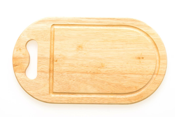 Доска для резки древесины на белом фоне - Фото, изображение