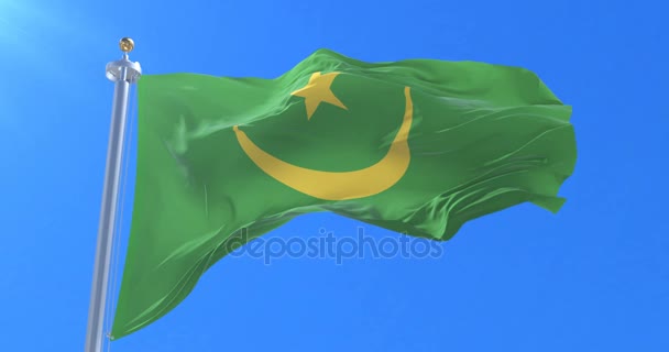 遅い、ループの青い空風に振っているモーリタニアの国旗 - 映像、動画