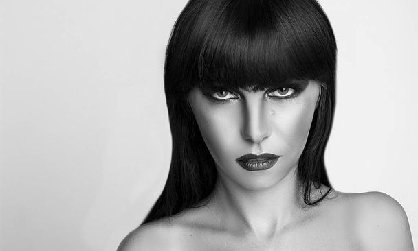 black and white portrait of a beautiful  girl with black hair - Zdjęcie, obraz
