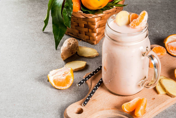 Tangerine Smoothie with Ginger - 写真・画像