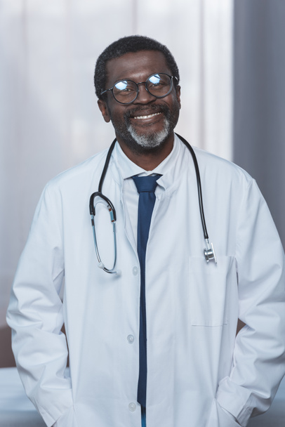 doctor in white coat with stethoscope  - Photo, Image