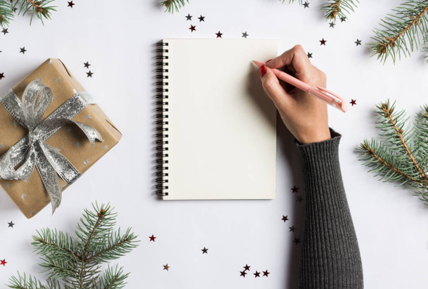 Goals plans dreams make to do list for new year christmas concept writing - Fotoğraf, Görsel