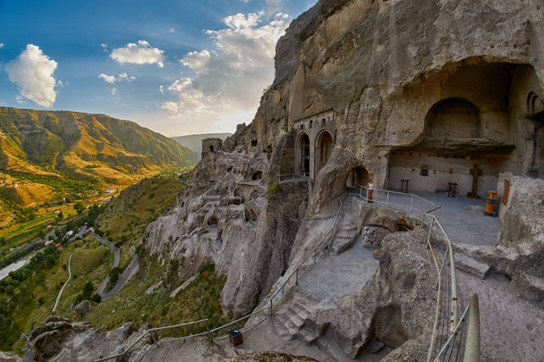 Mountain Cave town of Vardzia in Georgia - Zdjęcie, obraz