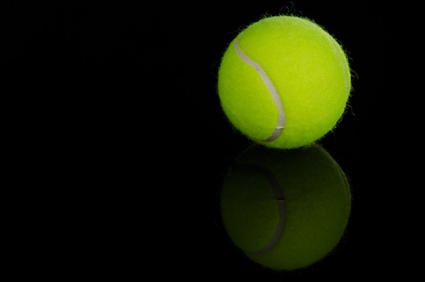 One tennis ball - Zdjęcie, obraz