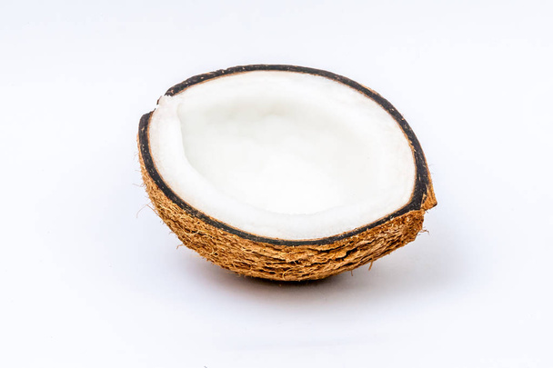 Ripe coconut open - Zdjęcie, obraz
