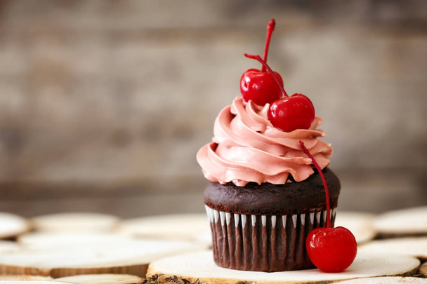 Delicious chocolate cupcake  - Foto, immagini