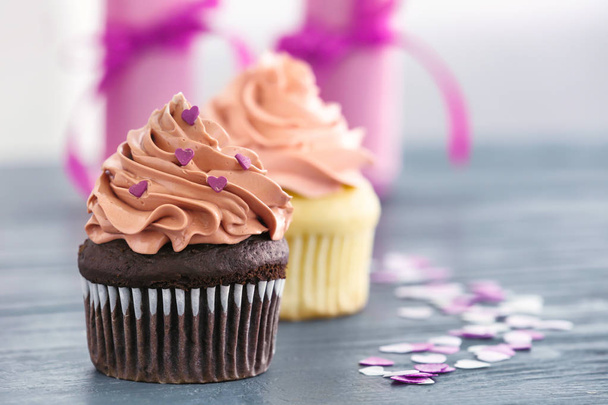 Delicious chocolate and vanilla cupcakes   - Fotó, kép