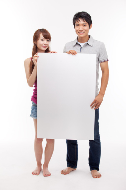 Молодая пара принимает белые панели
 - Фото, изображение