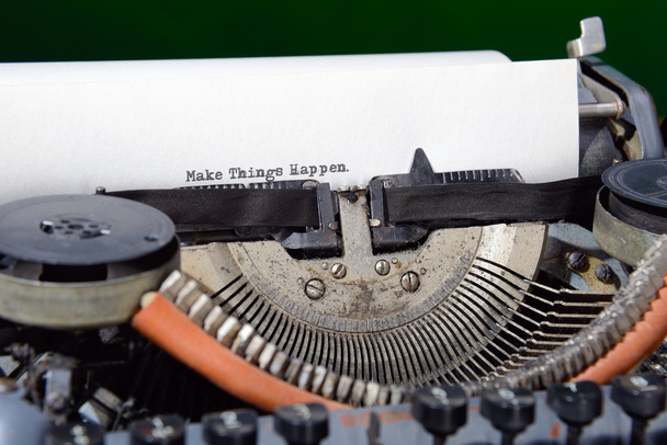 Máquina de escribir Hacer que las cosas sucedan
 - Foto, imagen