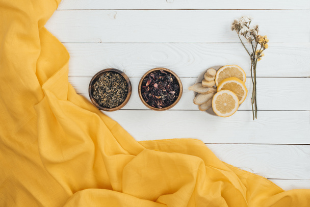 dry tea and lemon with ginger - Фото, изображение