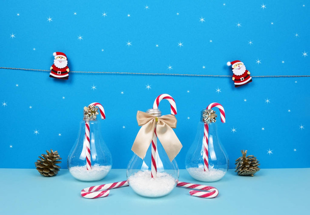 Christmas composition with Santa, decorative christmas tree, gif - 写真・画像