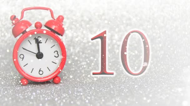 βράδυ κόκκινο ρολόι μετράει 10 δευτερόλεπτα από τα μεσάνυχτα, αντίστροφη μέτρηση από δέκα, ευτυχισμένο το νέο έτος 2018 - Πλάνα, βίντεο