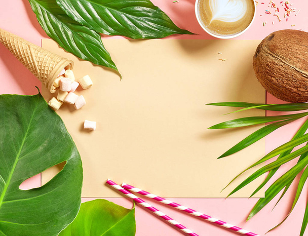 holiday background with tropical leaves - Foto, imagen