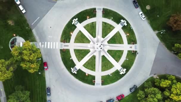 Martin-Luther-König-Denkmal im Denver Stadtpark Luftaufnahme - Filmmaterial, Video