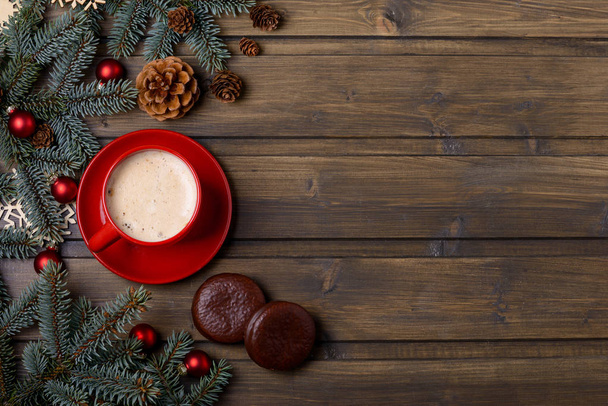 Cappuccino y decoración de Navidad
 - Foto, Imagen