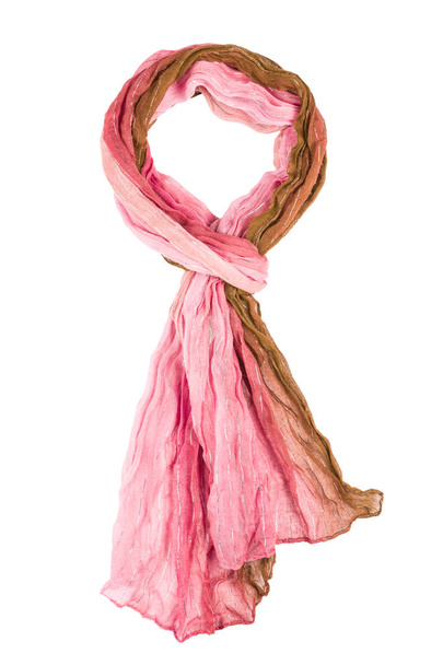 roze zijde sjaal geïsoleerd op witte achtergrond. - Foto, afbeelding