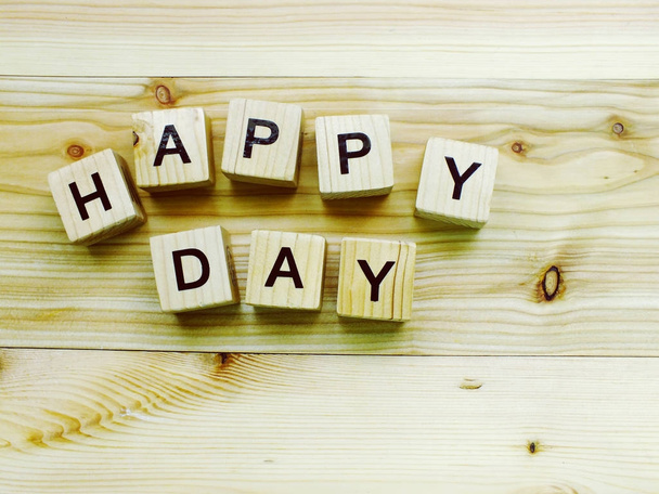 happy day wooden block - Фото, зображення