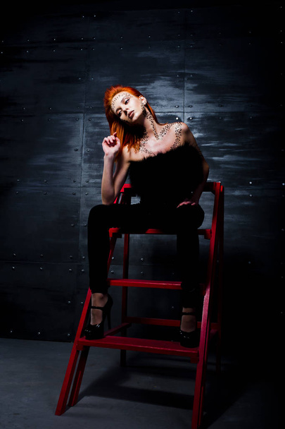 Fashion model red haired girl with originally make up like leopa - Φωτογραφία, εικόνα