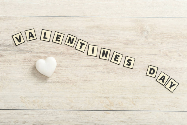 De dag van Valentijnskaarten voluit met letters - Foto, afbeelding