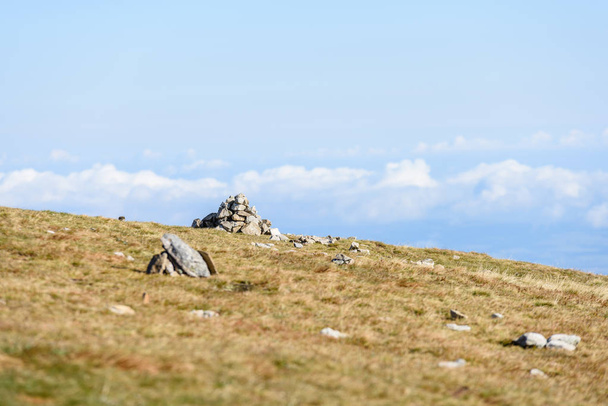 скалистая горная вершина с видом на Словакию
 - Фото, изображение