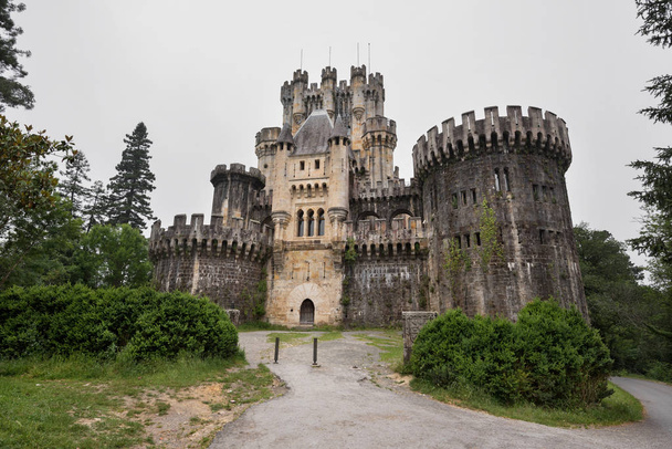 Бутронный замок, Бишкай, Страна Басков, Испания
. - Фото, изображение