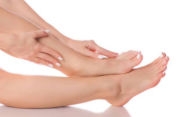 Vrouwelijke voeten hiel schoonheid geneeskunde - Foto, afbeelding