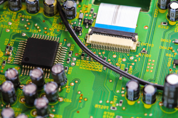 Closeup elektronische circuit bord achtergrond. - Foto, afbeelding