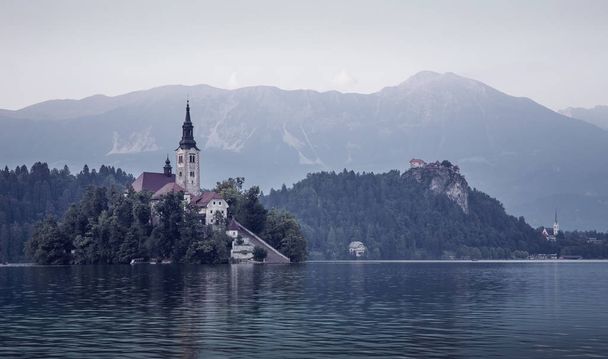 λίμνη αίματος στην Σλοβένια - Φωτογραφία, εικόνα
