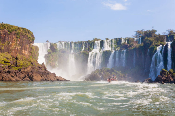 Vue sur les chutes d'Iguazu, Argentine
 - Photo, image